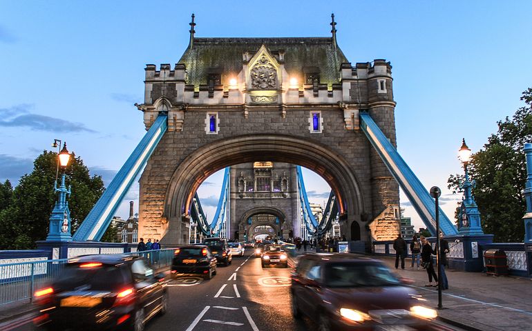 tower-bridge-980962__480